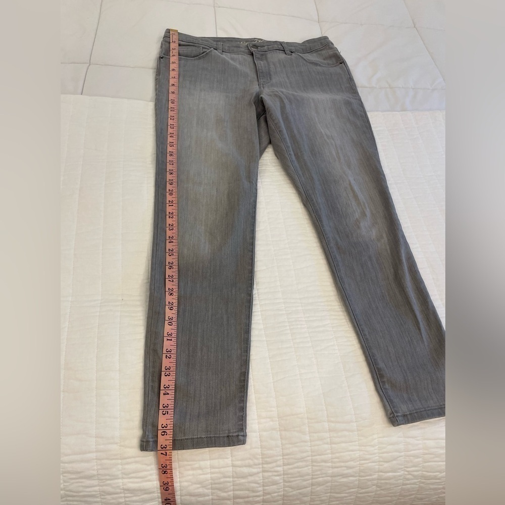 Universal Thread Grey Jeans size 14 - Picture 1 of 8